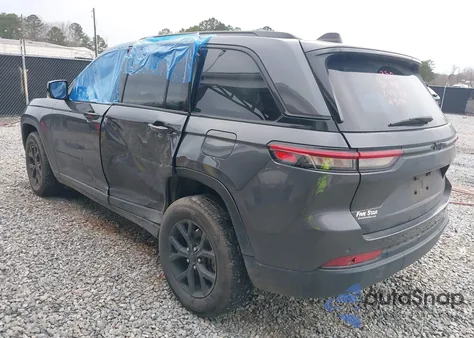 2024 Jeep Grand Cherokee Altitude 4X2 из США, поврежденный, VIN 1C4RJGAG3RC709090